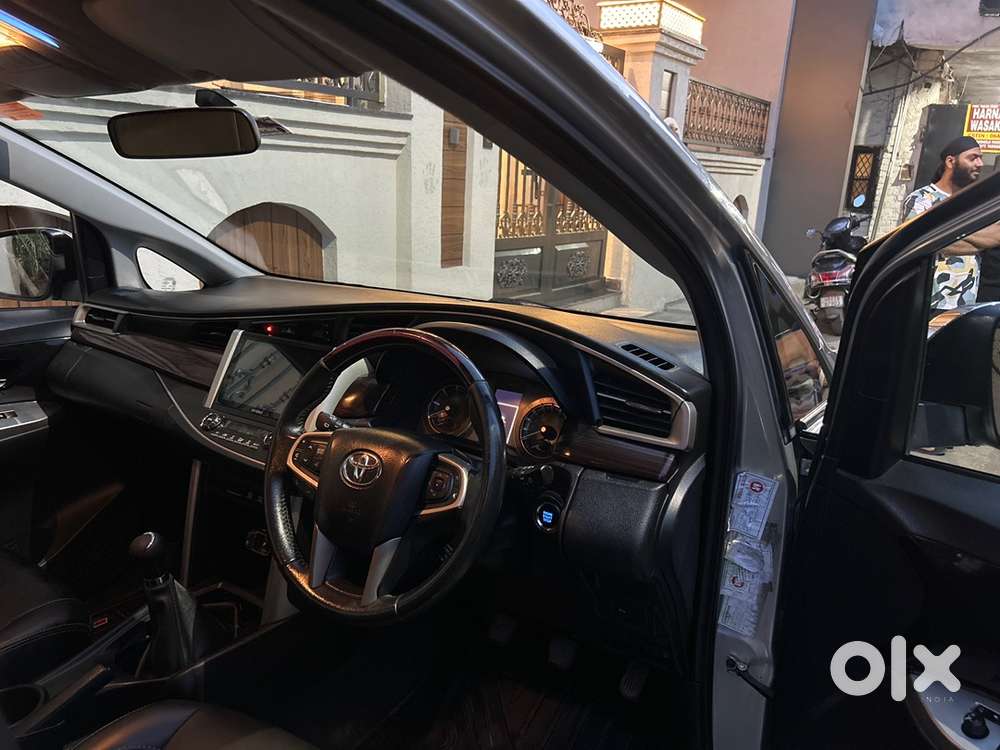 Toyota Innova Crysta 2017 Diesel Manual