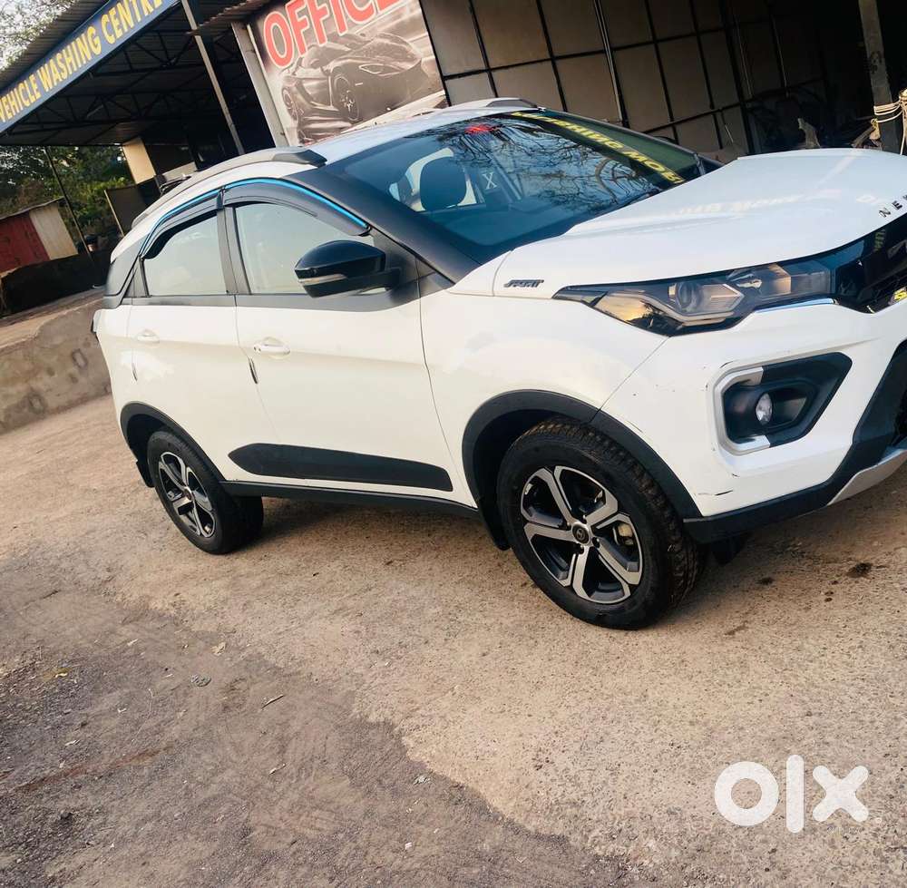 Tata Nexon Amt Xza Plus, 2023, Petrol