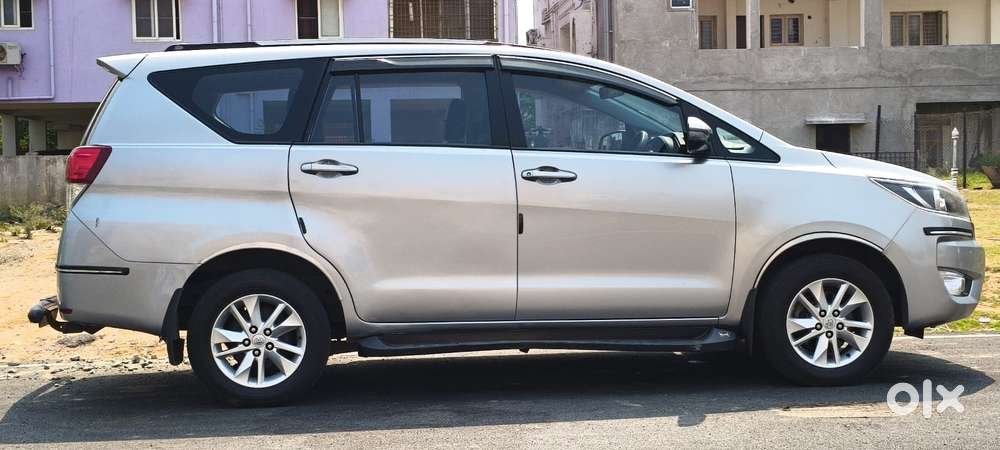 Toyota Innova Crysta 2.4 Gx Mt, 2023, Diesel