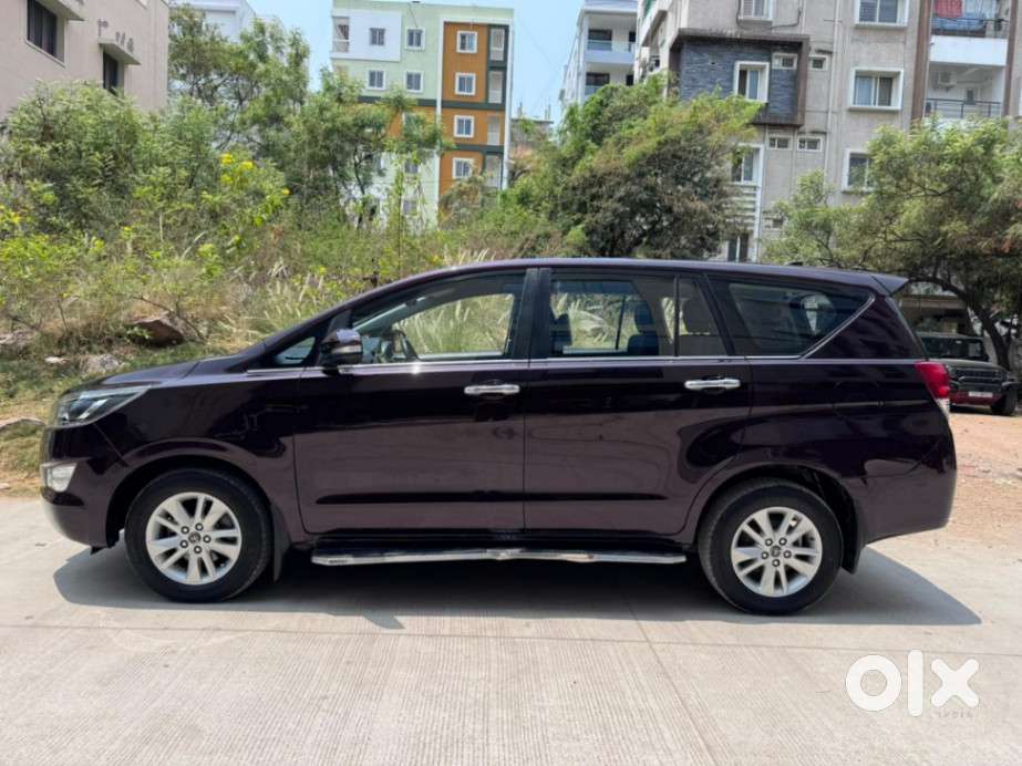Toyota Innova Crysta 2.4 V 7 Str, 2017, Diesel