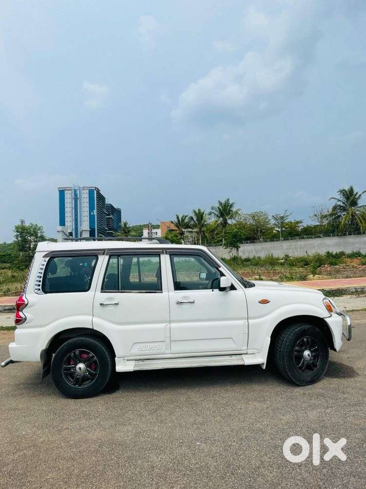 Mahindra Scorpio Vlx 2wd Airbag Bsiv, 2014, Diesel