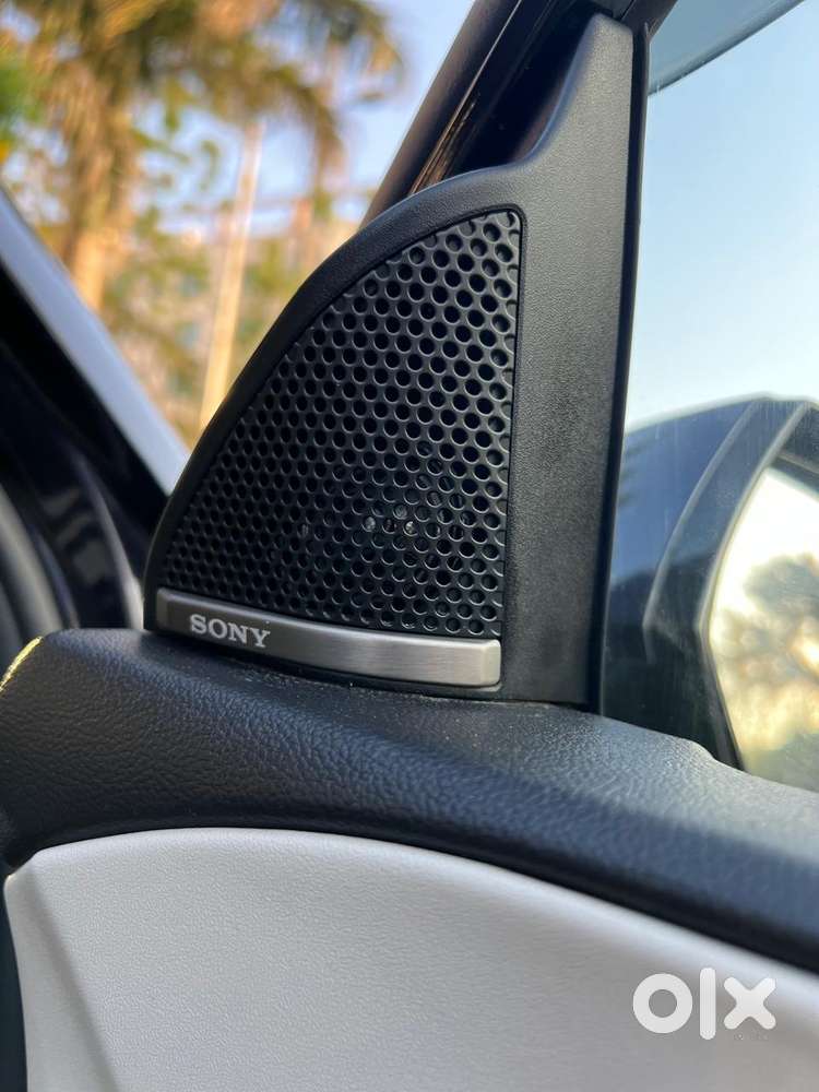 Mahindra Xuv700 2.0 Ax 7 Petrol At Luxury Pack Str, 2023, Petrol