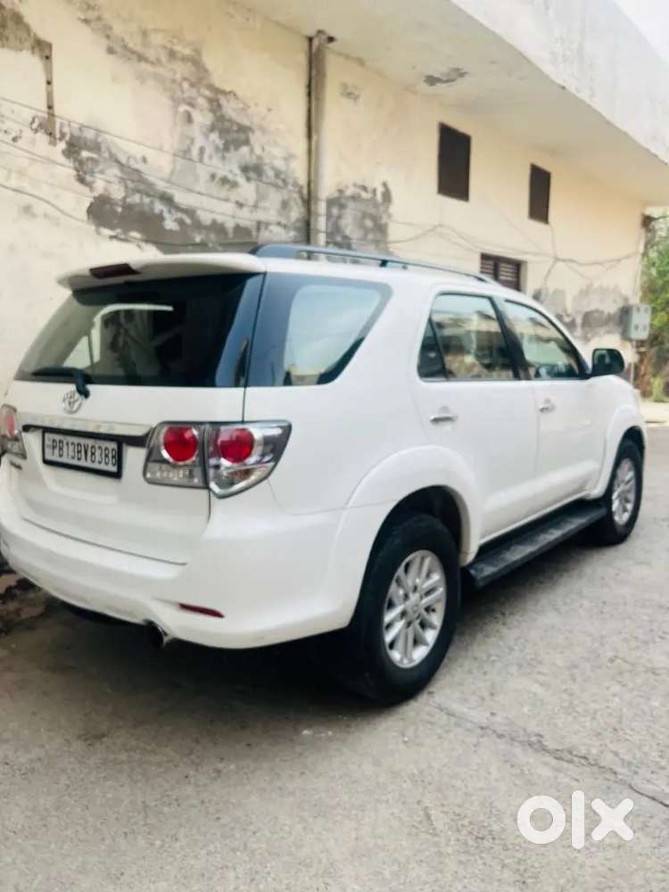Toyota Fortuner 2014 Diesel 126300 Km Driven