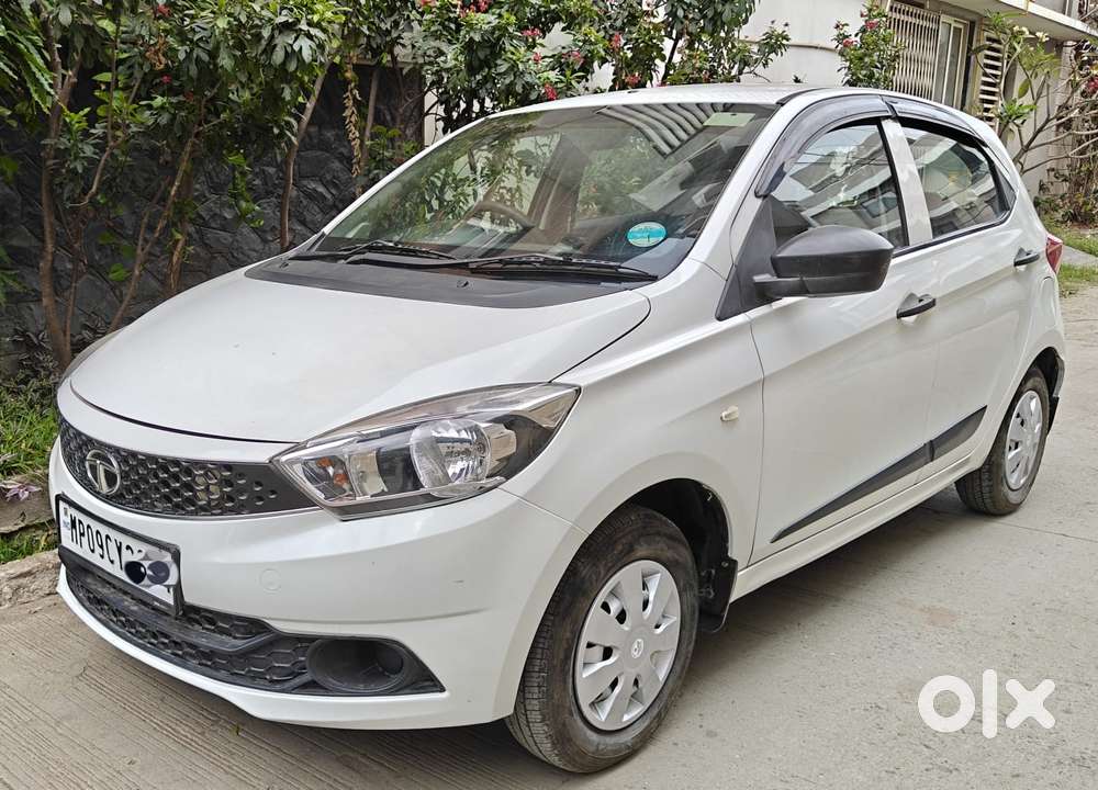 Tata Tiago 1.2 Revotron Xm, 2018, Petrol
