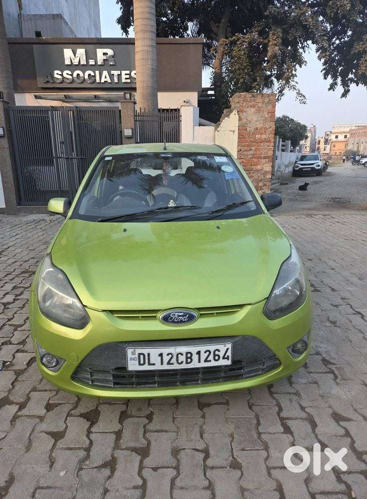 Ford Figo 1.2p Titanium Mt, 2011, Petrol
