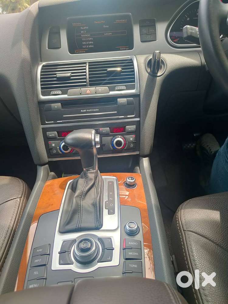 Audi Q7 Well Maintained.