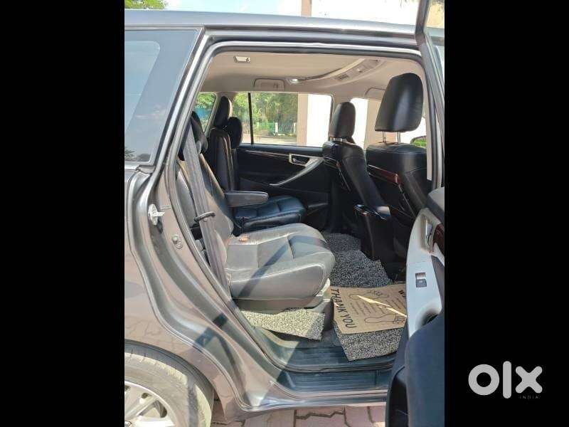 Toyota Innova Crysta 2.8 Zx At, 2016, Diesel