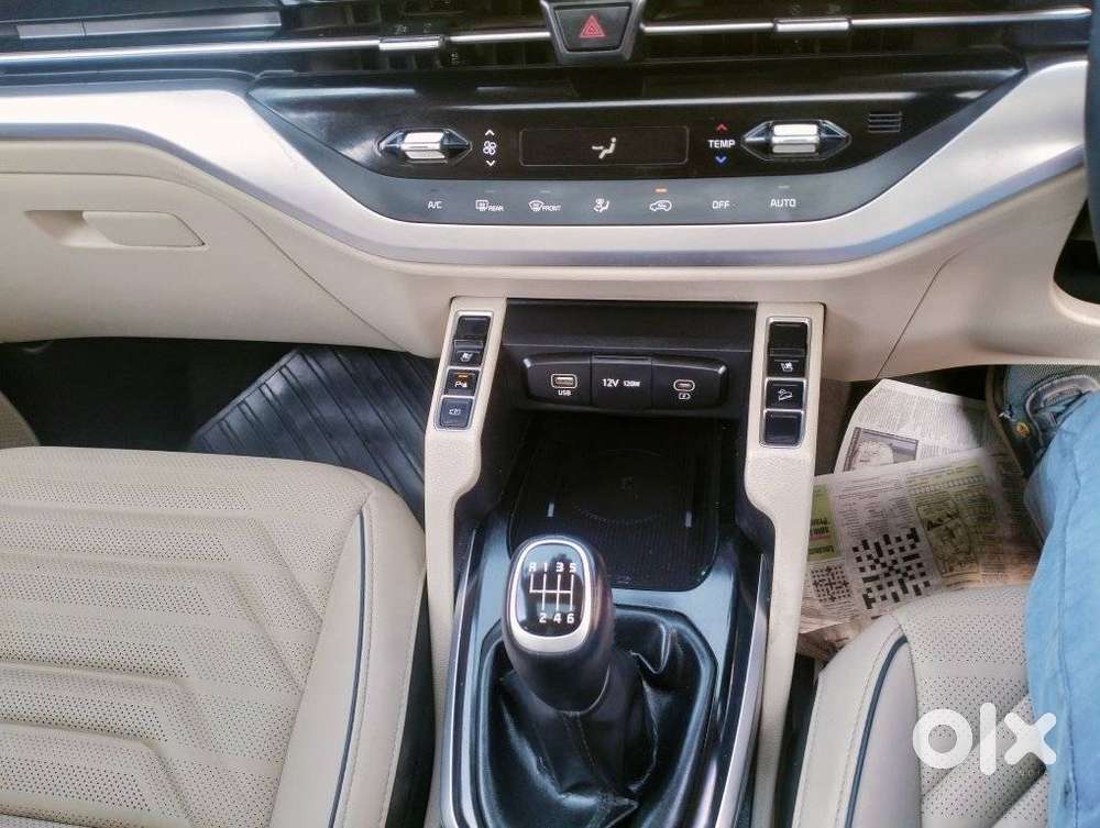 Kia Carens 1.5 Luxury Plus Turbo 7 Str, 2023, Petrol