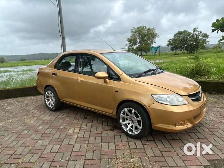 Honda City Zx Petrol 2006 Model With Gtr Pro Alloys Wheels