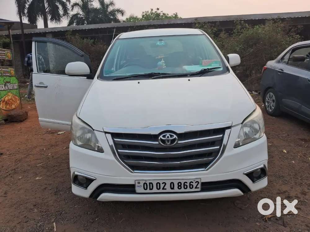 Toyota Innova 2014 Diesel Well Maintained