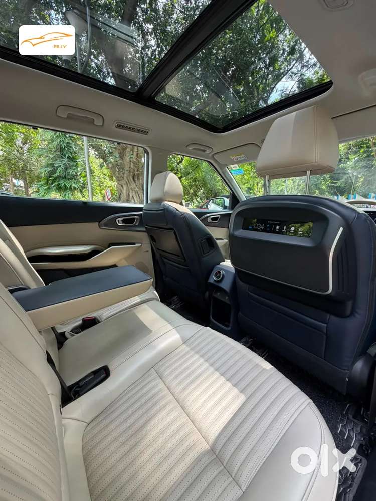 Kia Carens Clavis Ev Htk+, 2025, Petrol