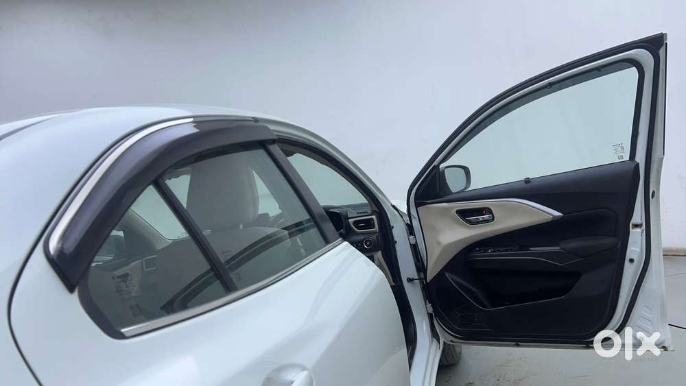 Maruti Suzuki Dzire 1.2 Zxi Plus Amt, 2025, Petrol