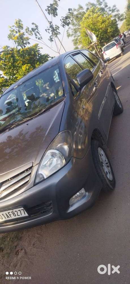 Toyota Innova 2004-2011 2.5 Gx (diesel) 7 Seater Bs Iv, 2010, Diesel