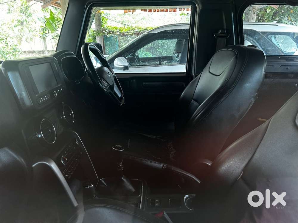 Mahindra Thar Petrol 2023