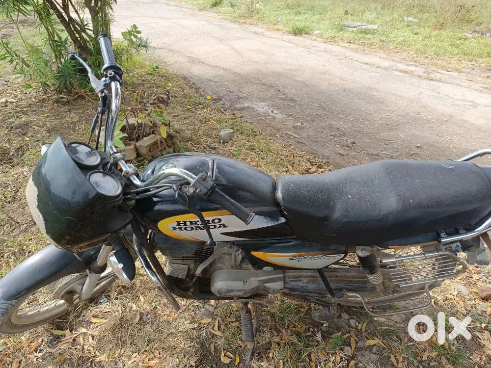 Selling old splendor plus at ₹6000 only Motorcycles 1825019192