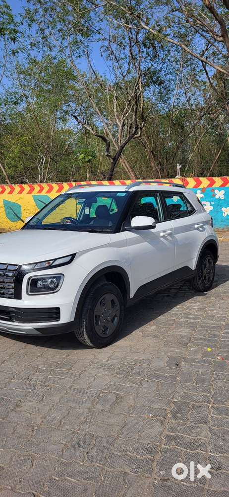 Hyundai Venue 1.2 S (o), 2025, Petrol