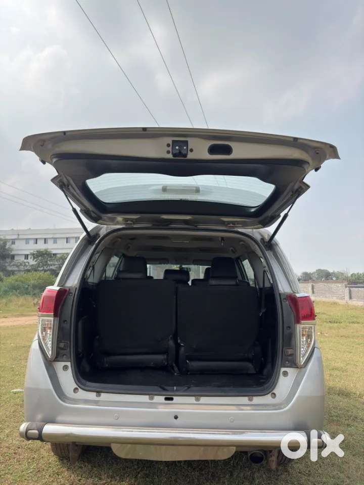 Toyota Innova Crysta G 8 Str, 2017, Diesel