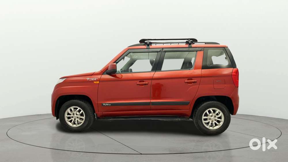 Mahindra Tuv 300 T8 Amt, 2016, Diesel