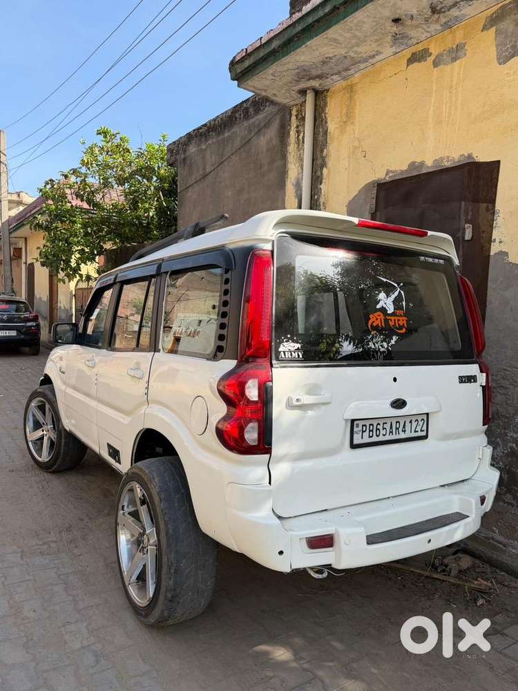 Mahindra Scorpio Classic 2014 Diesel Good Condition