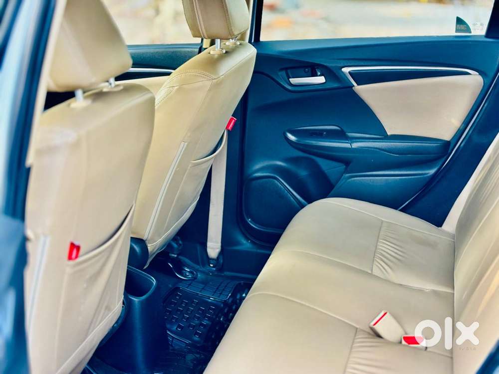 Honda Jazz V Mt Privilege, 2015, Petrol