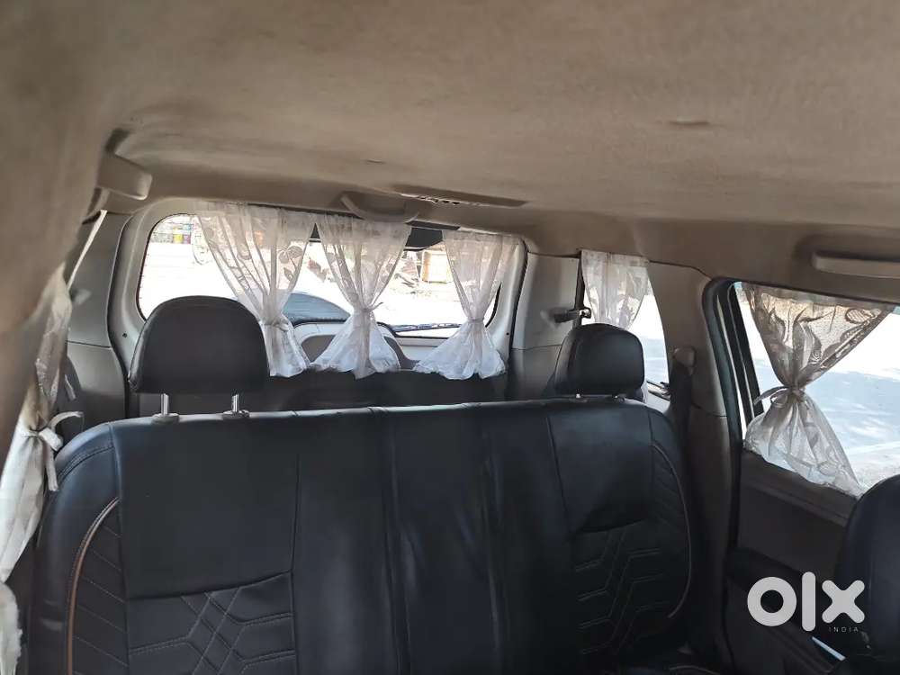 Mahindra Tuv 300 2015