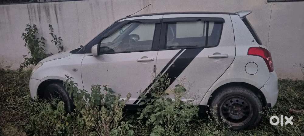 Maruti Suzuki Swift 2010 Lxi