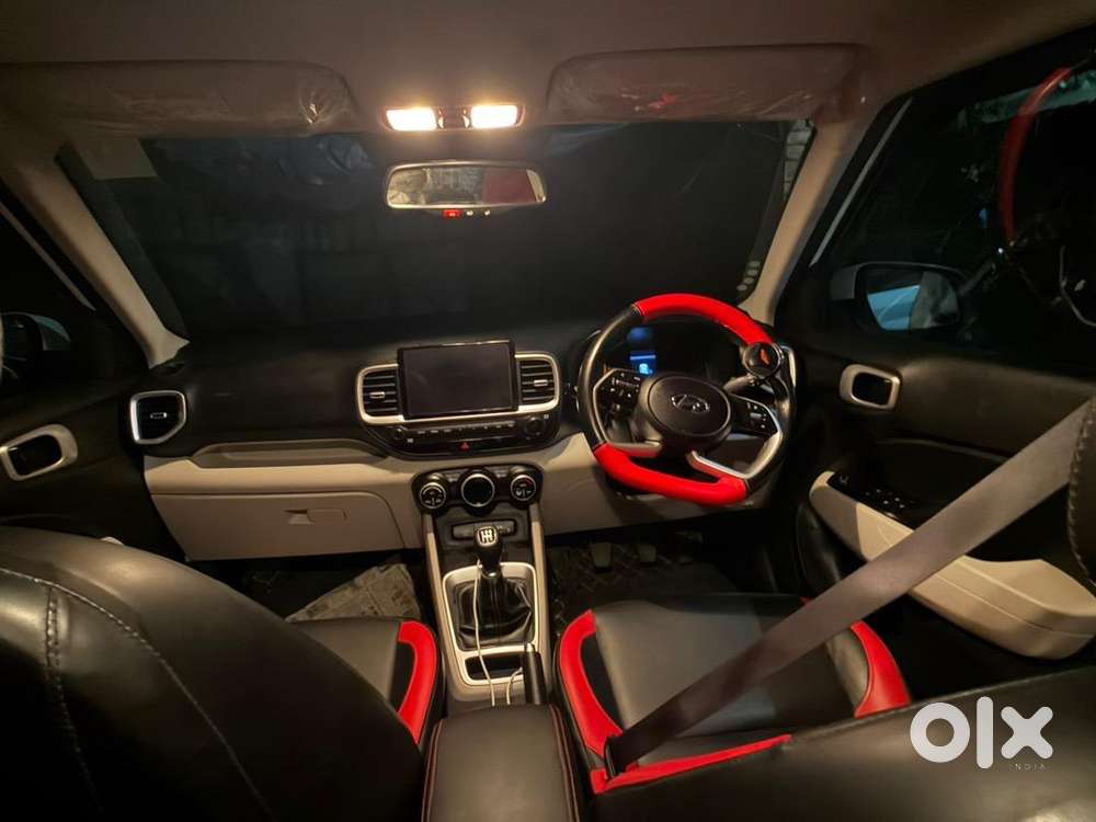 Hyundai Venue 2025 Petrol Good Condition