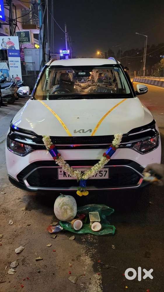 Kia Carens 2023 Petrol Good Condition