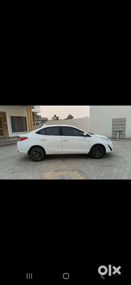 Toyota Yaris 1.5 Ativ 2021