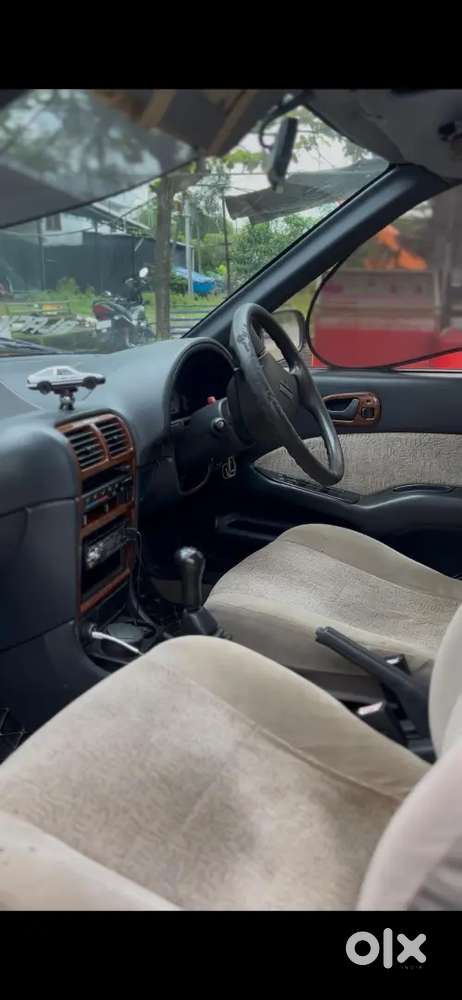 Maruti Suzuki Esteem Vxi 2004