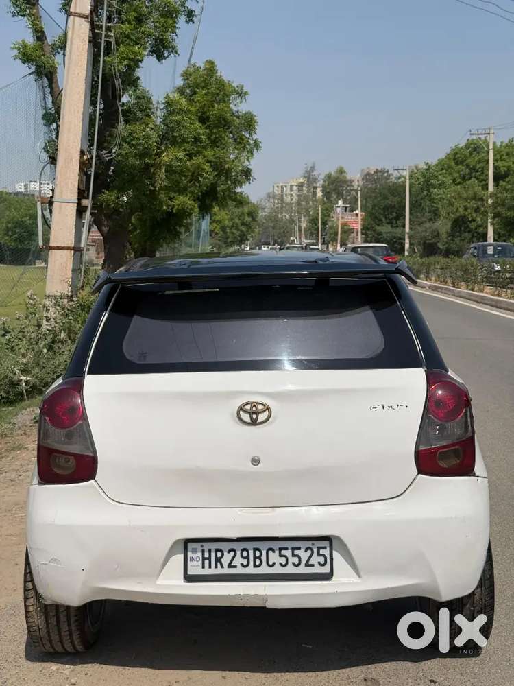 Toyota Etios Liva 2016