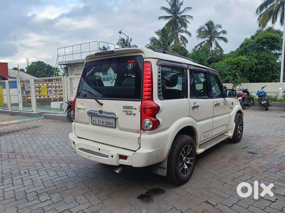 Mahindra Scorpio Vlx 2wd Abs At Bsiii, 2011, Diesel