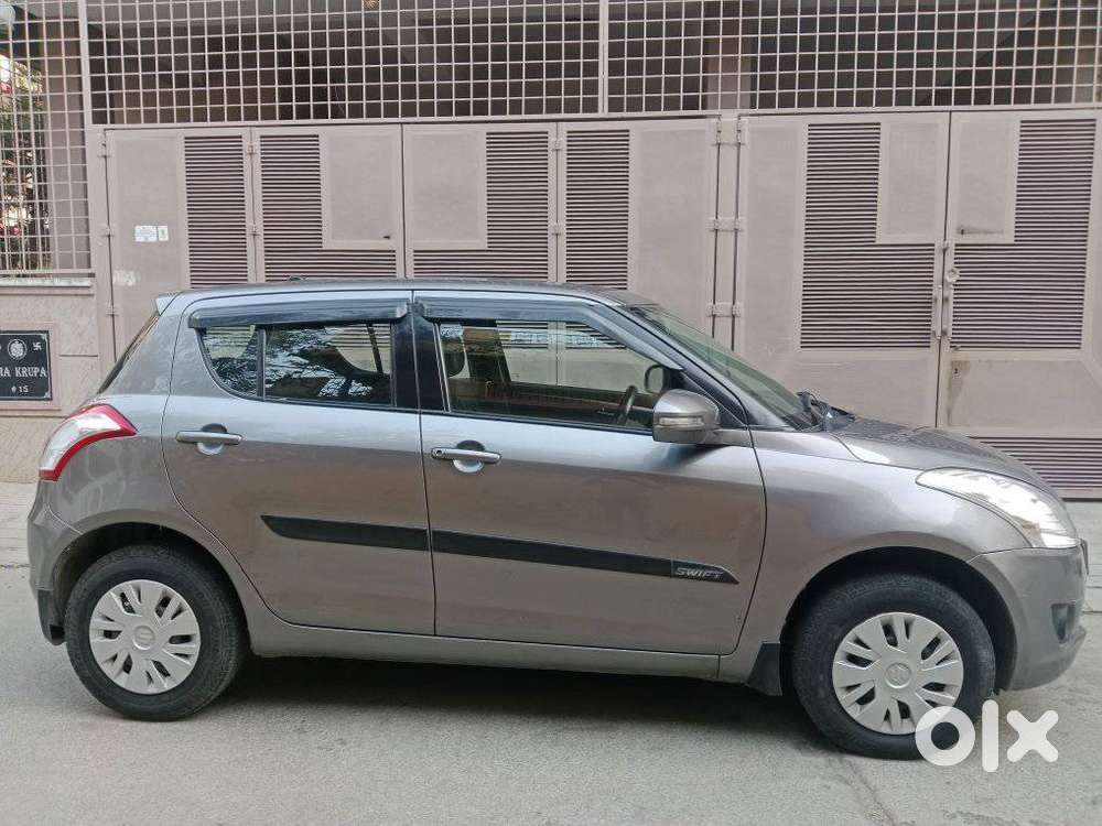 Maruti Suzuki Swift Vxi Abs Bsiv, 2012, Petrol