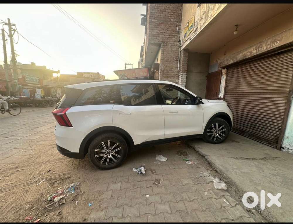 Mahindra Xuv700 Diesel 2024 (two Years Old)