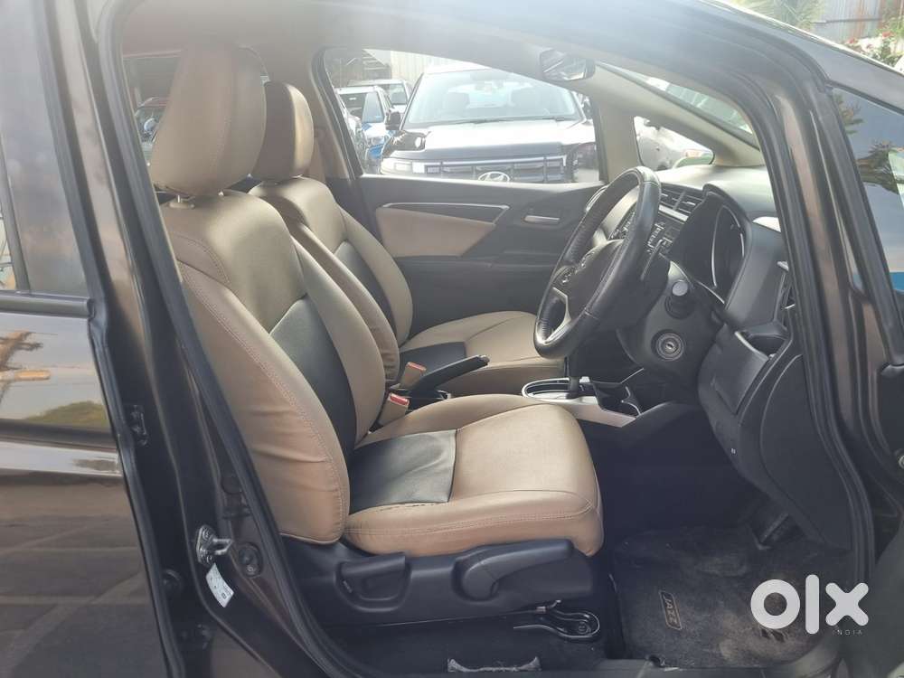 Honda Jazz V Cvt, 2016, Petrol