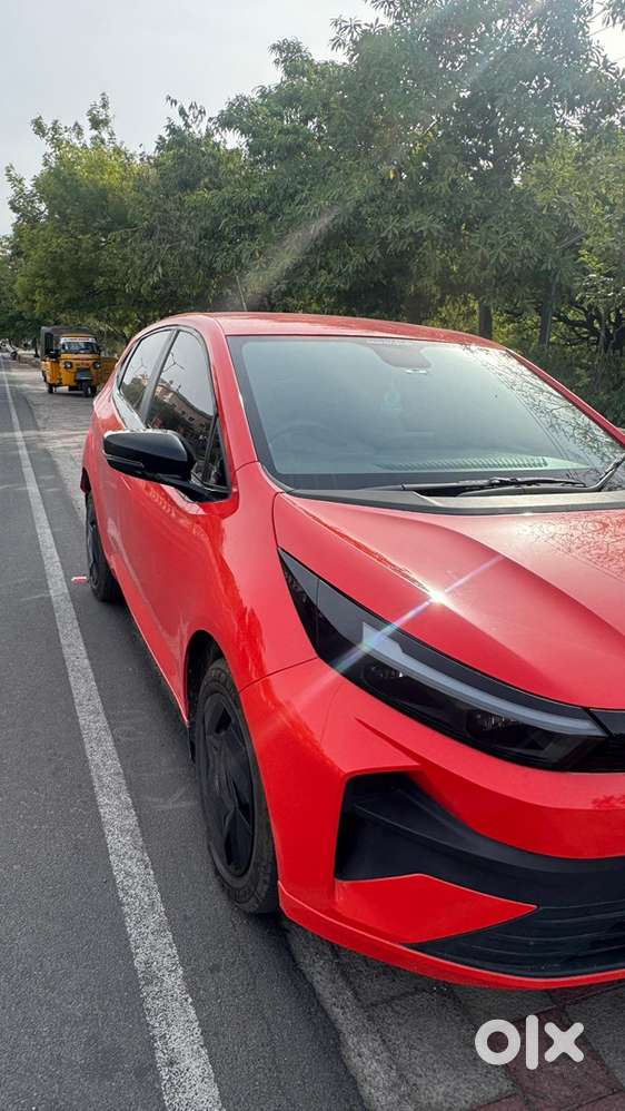 Tata Altroz Petrol Manual 2025