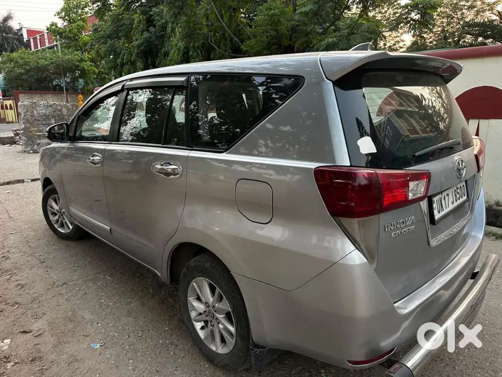 Toyota Innova Crysta 2018 Diesel 165000 Km Driven