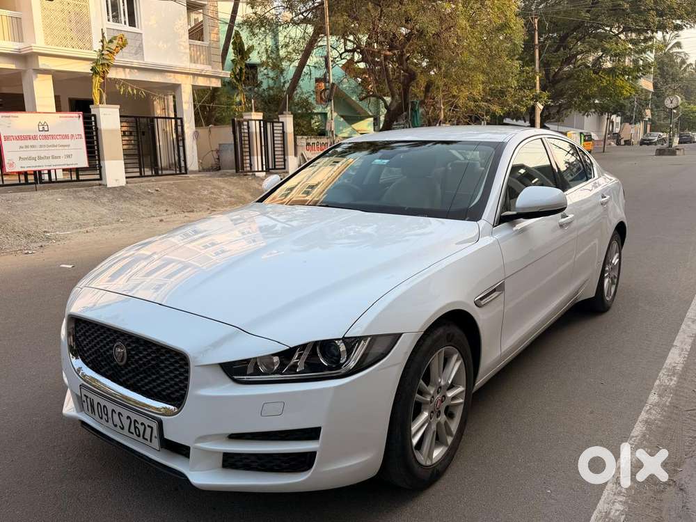 Jaguar Xe Pure, 2019, Petrol