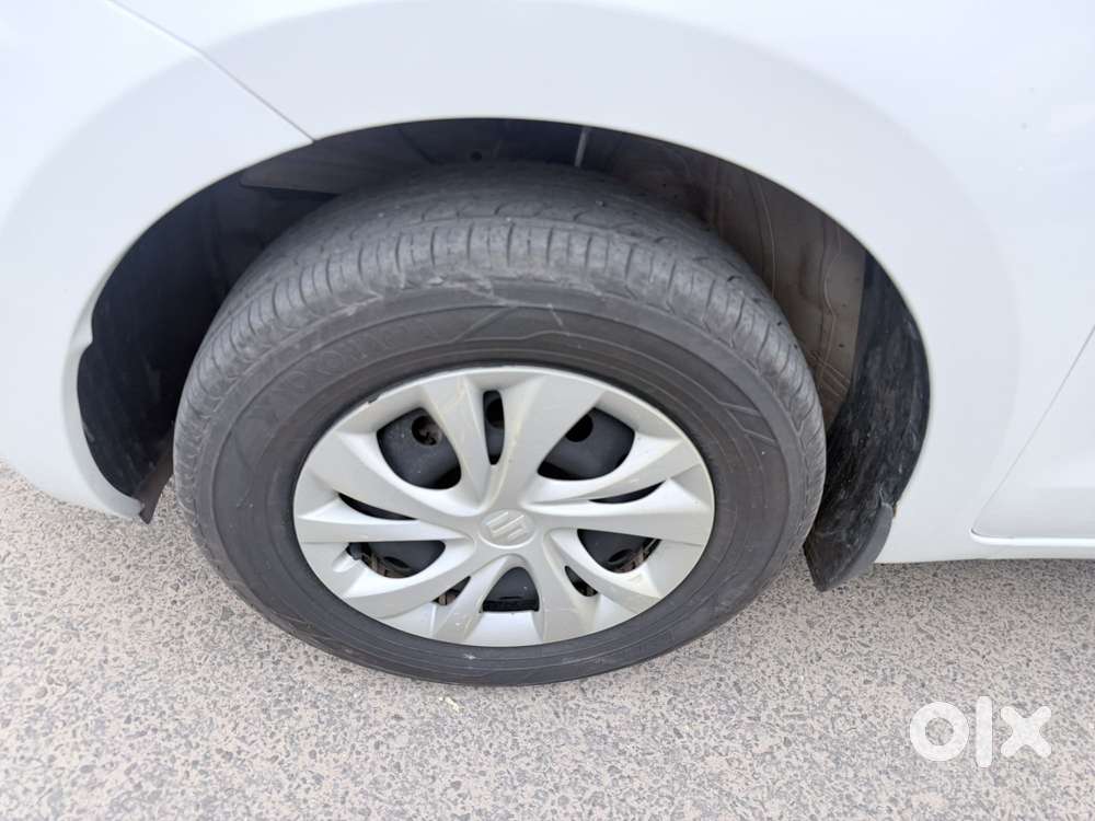 Maruti Suzuki Swift Vxi + Manual, 2021, Petrol