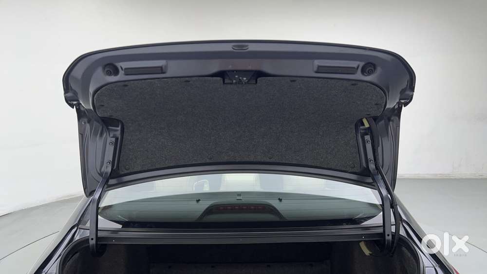 Honda City 1.5 Zx I-vtec Mt, 2023, Petrol