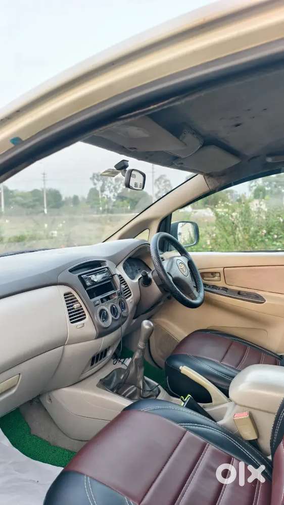 Toyota Innova Diesel 2010 Car