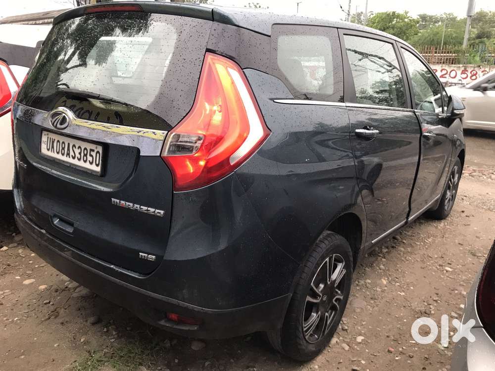 Mahindra Marazzo M8, 2018, Diesel