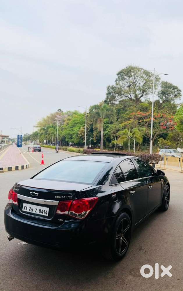 Chevrolet Cruze 2.0 Diesel With Additional Accessories  3-lakhs