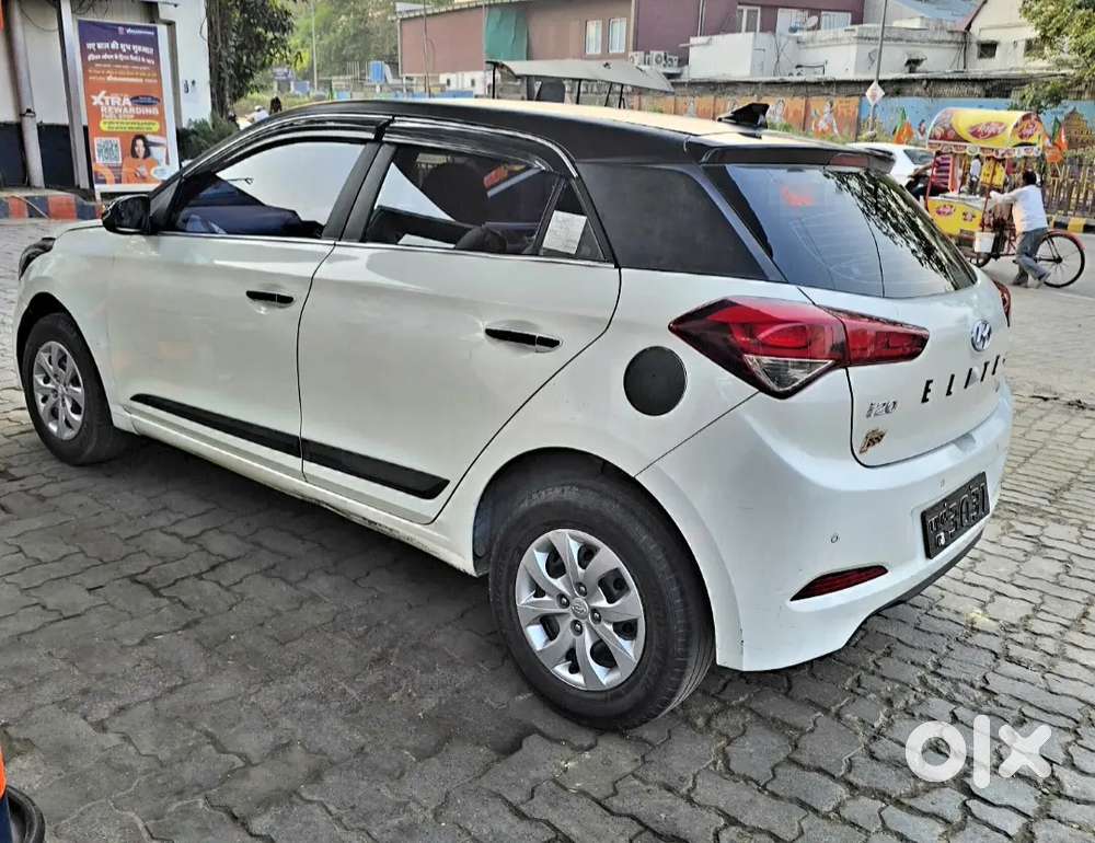 Hyundai I20 Elite Sportz 2016 Petrol Well Maintained