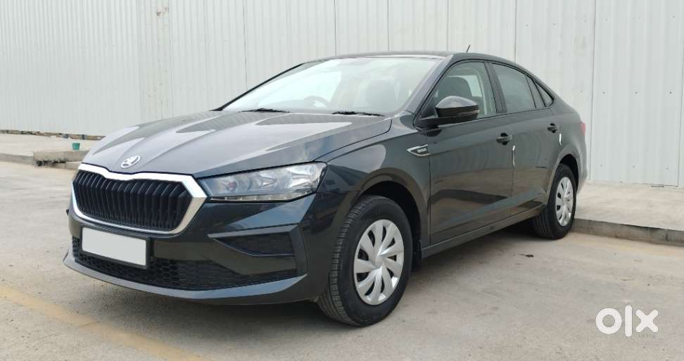 Skoda Slavia 1.0 Active Tsi, 2023, Petrol