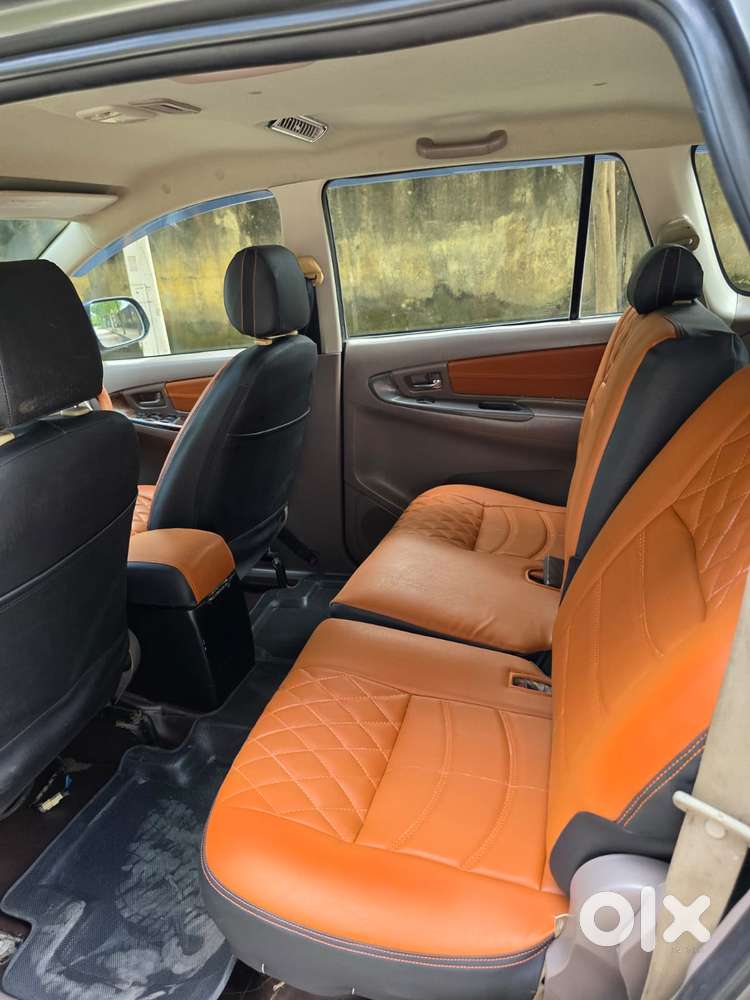 Toyota Innova 2.5 Ev Ps 8 Str Bs-iii, 2012, Diesel