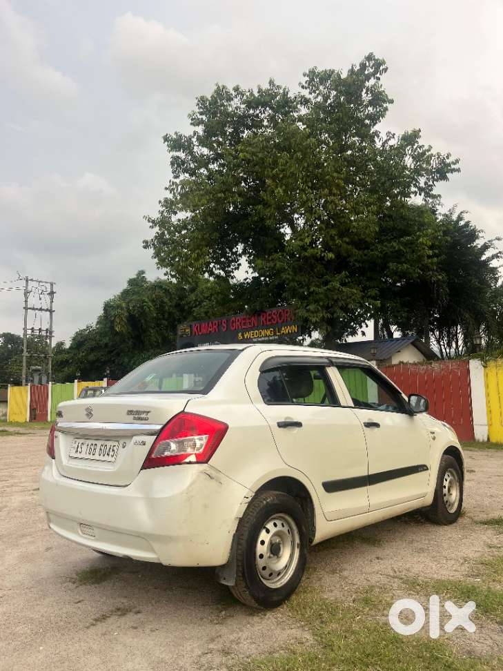 Maruti Suzuki Swift Dzire 1.2 Lxi Bsiv, 2012, Petrol