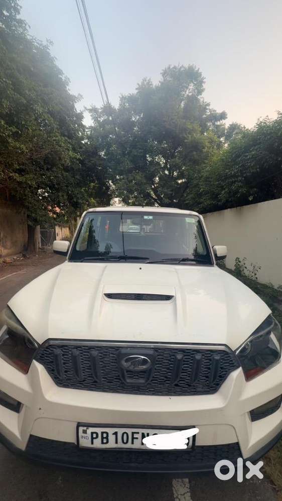 Mahindra Diesel Car 2015 Base Model
