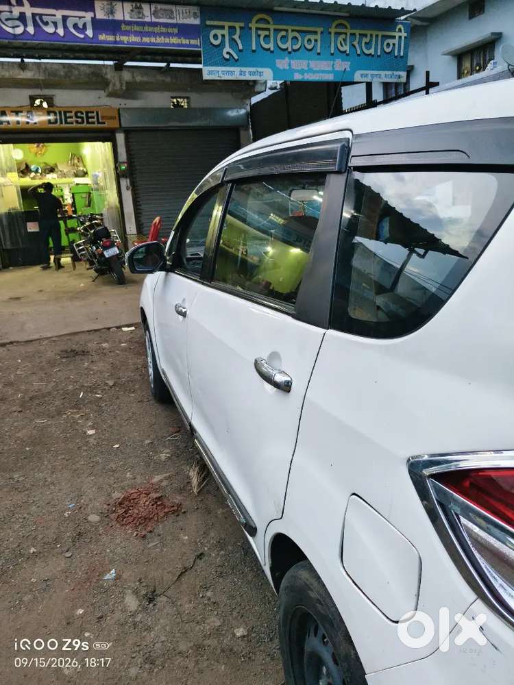 Maruti Suzuki Ertiga 2017