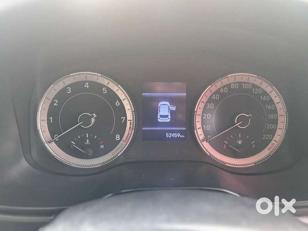 Hyundai Venue Petrol Dct Top Model Sunroof Automatic 2019